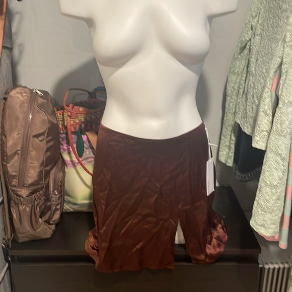 Reformation Robbie Silk Skirt - Picture 4 of 6